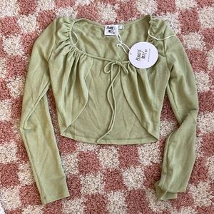 PP GREEN OPEN TIE FRONT CROP TOP